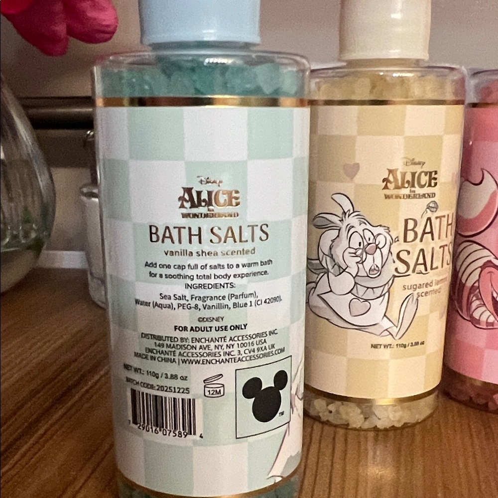 Disney Alice in Wonderland Heart-Top Bath Salts Trio - Blue, Yellow, Pink - Picture 4 of 4